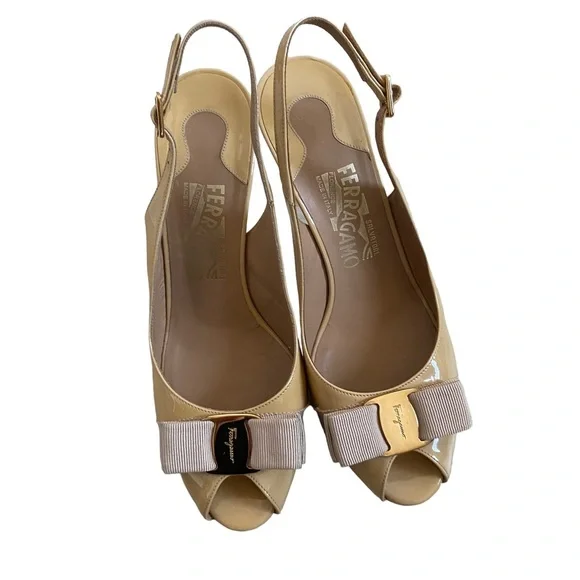 Salvatore Ferragamo beige nude peep toe slingback pumps w bow detail size 7 4”
